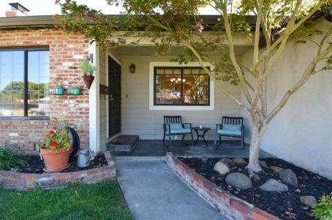 601 W D St S, Dixon, CA 95620 photo 5