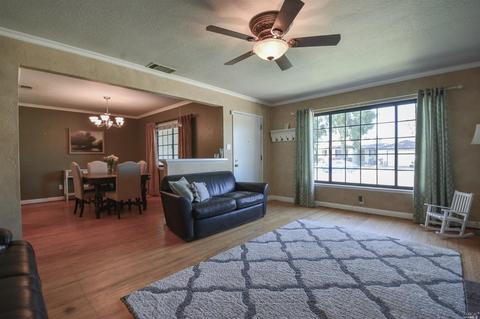 601 W D St S, Dixon, CA 95620 photo 6