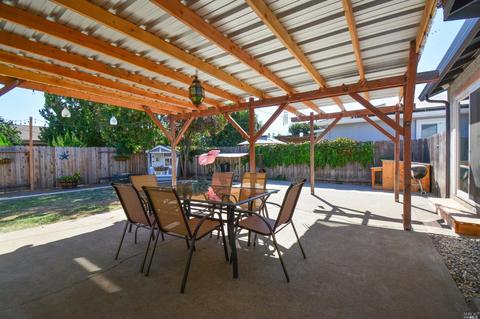 601 W D St S, Dixon, CA 95620 photo 28