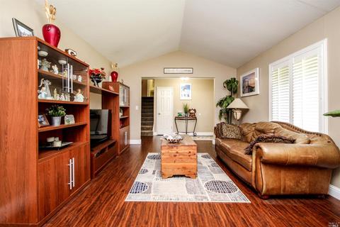 637 Corte Castro Ct, Vacaville, CA 95688 photo 6
