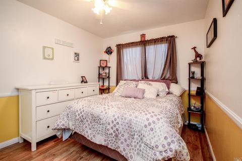 637 Corte Castro Ct, Vacaville, CA 95688 photo 32