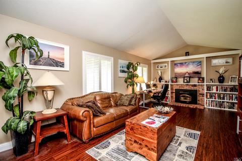 637 Corte Castro Ct, Vacaville, CA 95688 photo 5