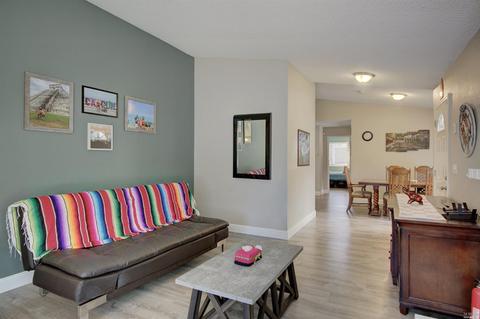 472 Parkview Ter, Vallejo, CA 94589 photo 3