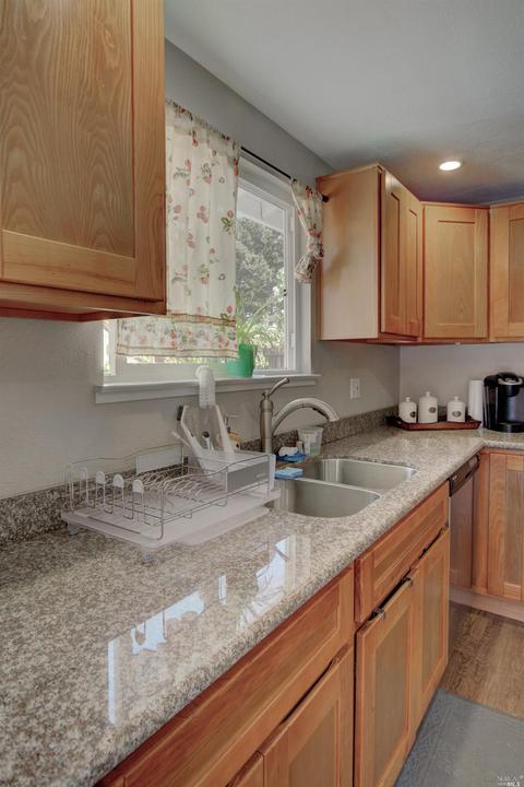 472 Parkview Ter, Vallejo, CA 94589 photo 11