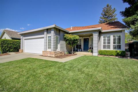 108 Cannes Ct, Fairfield, CA 94534 photo 3
