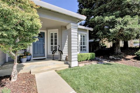 108 Cannes Ct, Fairfield, CA 94534 photo 4