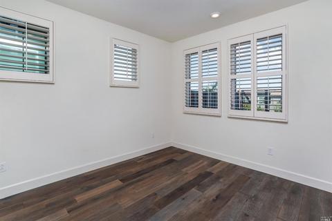 565 Jade St, Petaluma, CA 94952 photo 8