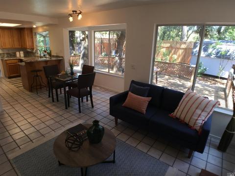 132 Cornell St, Windsor, CA 95492 photo 9