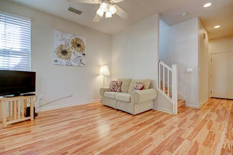 1649 Glenmore Dr, Fairfield, CA 94533 photo 7