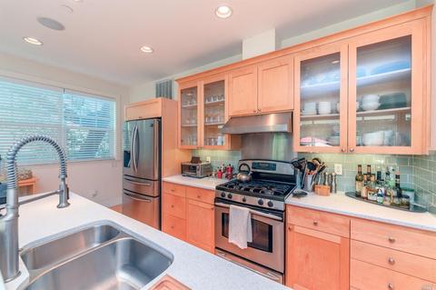 117 Spring St, Napa, CA 94559 photo 4