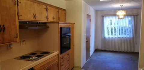 1256 Manhattan Way, Santa Rosa, CA 95401 photo 4