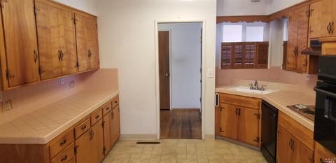 1256 Manhattan Way, Santa Rosa, CA 95401 photo 3