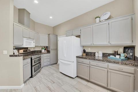 577 Edenderry Dr, Vacaville, CA 95688 photo 26