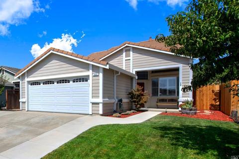 577 Edenderry Dr, Vacaville, CA 95688 photo 3