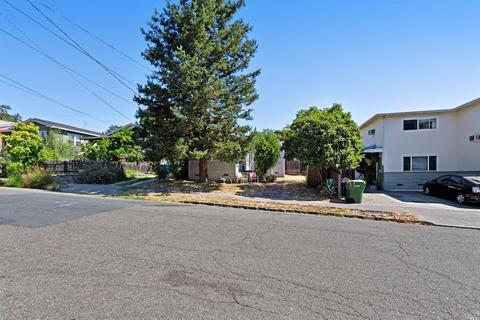 306 Walnut St, Petaluma, CA 94952 photo 2