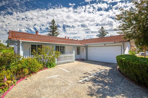 178 Olympic Cir, Vacaville, CA 95687 photo 1