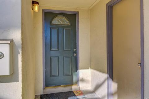 2013 Nottingham Dr, Fairfield, CA 94533 photo 3