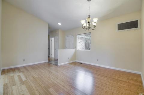 128 Chadwick Way, Cotati, CA 94931 photo 6