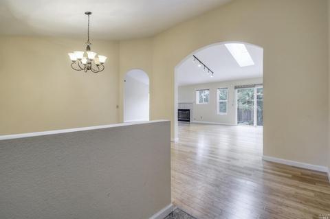 128 Chadwick Way, Cotati, CA 94931 photo 4