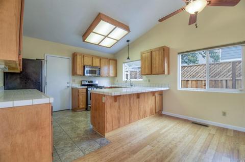128 Chadwick Way, Cotati, CA 94931 photo 12