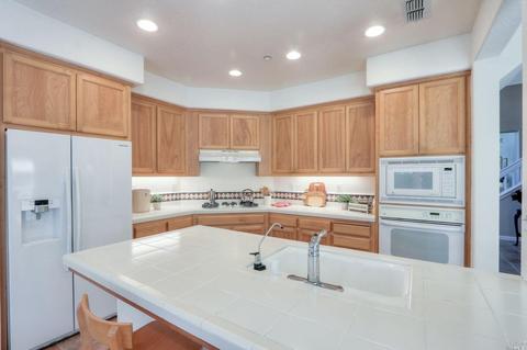 10 Maybeck St, Novato, CA 94949 photo 14
