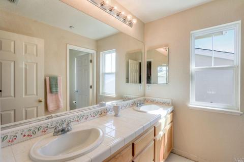 10 Maybeck St, Novato, CA 94949 photo 32