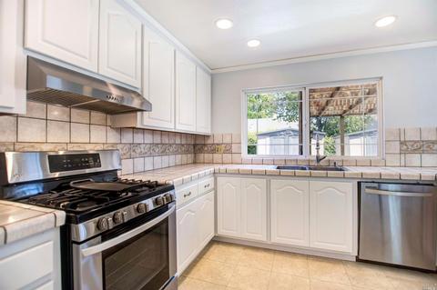 8470 Larch Ave, Cotati, CA 94931 photo 9