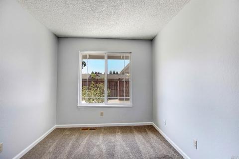 8470 Larch Ave, Cotati, CA 94931 photo 12