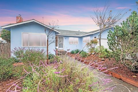 812 Elm Dr, Petaluma, CA 94952 photo 1