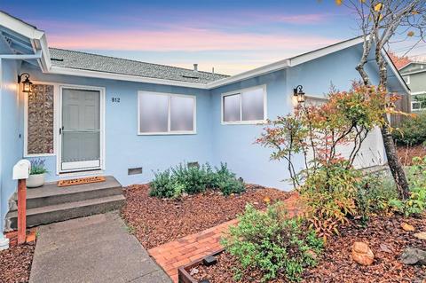 812 Elm Dr, Petaluma, CA 94952 photo 3
