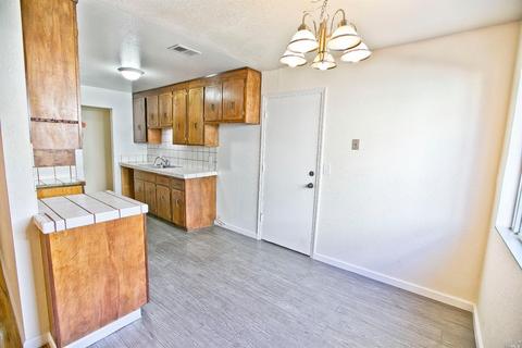 291 Cascade Dr, Vacaville, CA 95687 photo 5