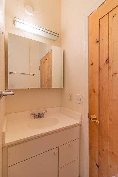 646 Dora Ave, Ukiah, CA 95482 photo 14