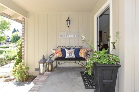 560 Pistachio Pl, Windsor, CA 95492 photo 5
