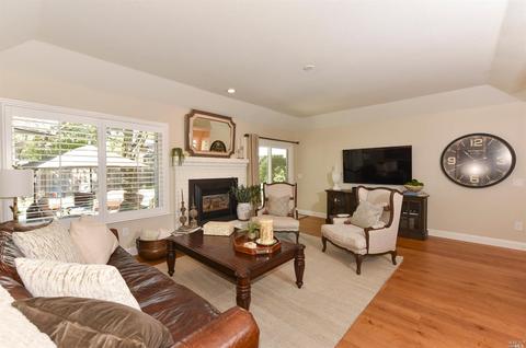 560 Pistachio Pl, Windsor, CA 95492 photo 15