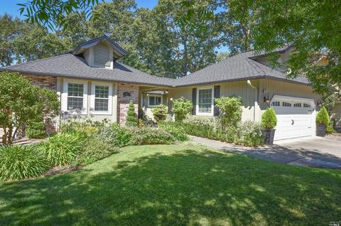 560 Pistachio Pl, Windsor, CA 95492 photo 2