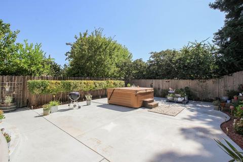 132 Roundhill Ct, Vallejo, CA 94591 photo 45