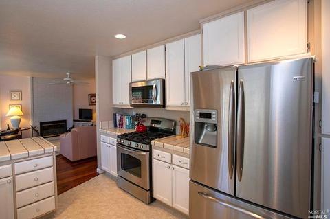 409 La Quinta Ct, Windsor, CA 95492 photo 9