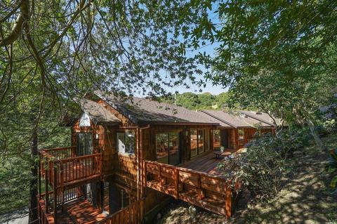 215 Benson Cir, Mill Valley, CA 94941 photo 2