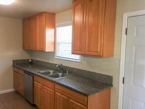 1965 Griffin Dr, Vallejo, CA 94589 photo 4