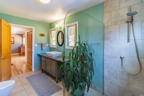 996 Davis Dr, Ukiah, CA 95482 photo 15