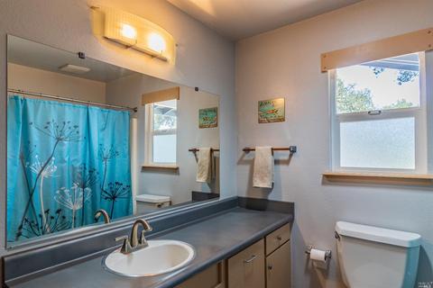 996 Davis Dr, Ukiah, CA 95482 photo 18