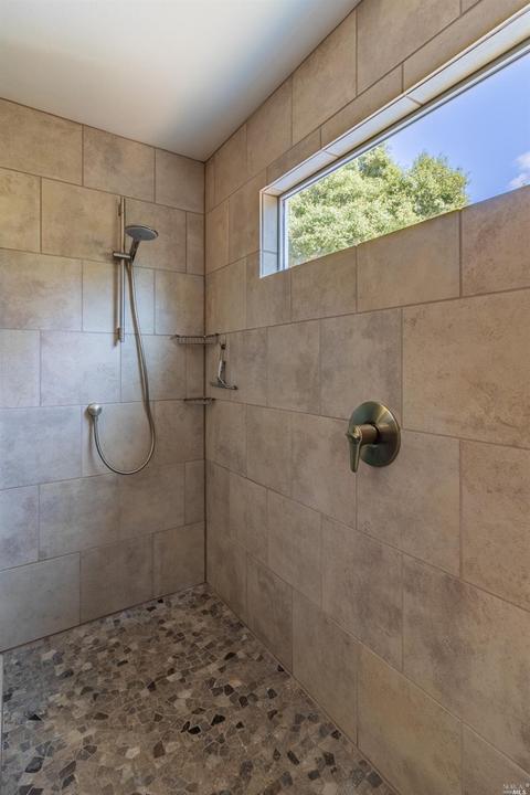 996 Davis Dr, Ukiah, CA 95482 photo 16