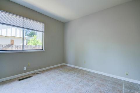 304 Sandy Neck Way, Vallejo, CA 94591 photo 18