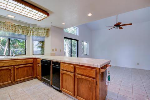 304 Sandy Neck Way, Vallejo, CA 94591 photo 6