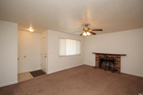 2566 Baltic Dr, Fairfield, CA 94533 photo 4