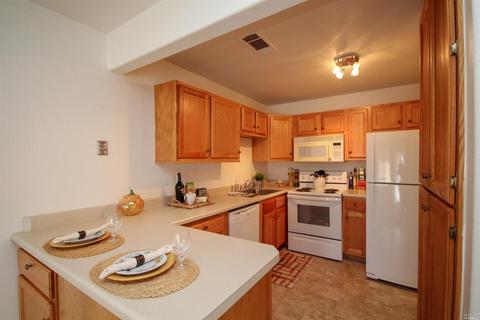 2566 Baltic Dr, Fairfield, CA 94533 photo 8