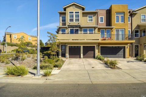646 Jade St, Petaluma, CA 94952 photo 3