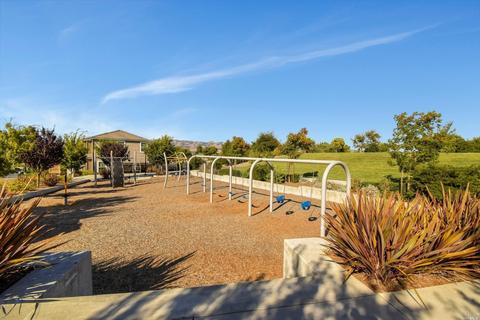 646 Jade St, Petaluma, CA 94952 photo 45