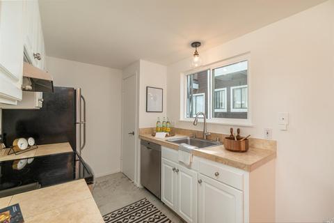 410 Johnson St #B, Sausalito, CA 94965 photo 11