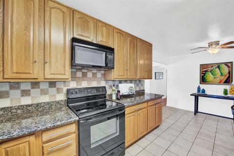 280 Markham Ave, Vacaville, CA 95688 photo 8